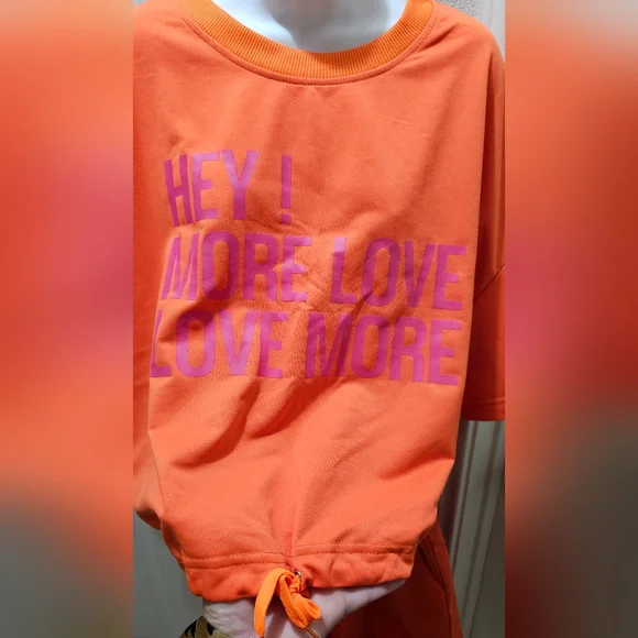 Bright Orange Graphic Cropped Tee and Shorts LoungeSet Size XXL NWOT - Picture 5 of 16